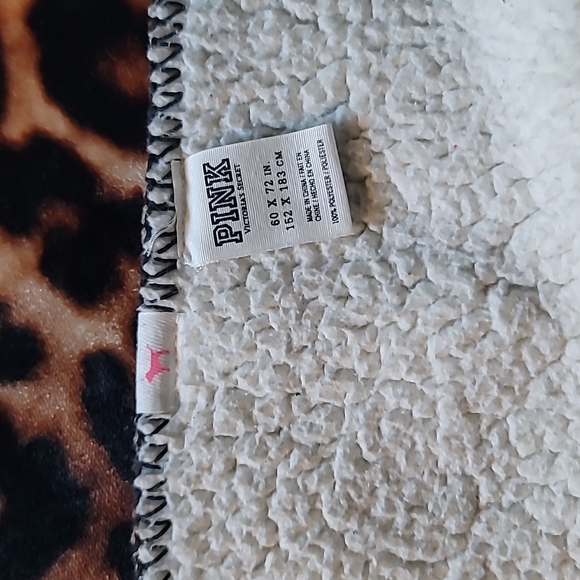 AWESOME RARE VS PINK COLORBLOCK   LEOPARD SHERPA BLANKET - Picture 5 of 11